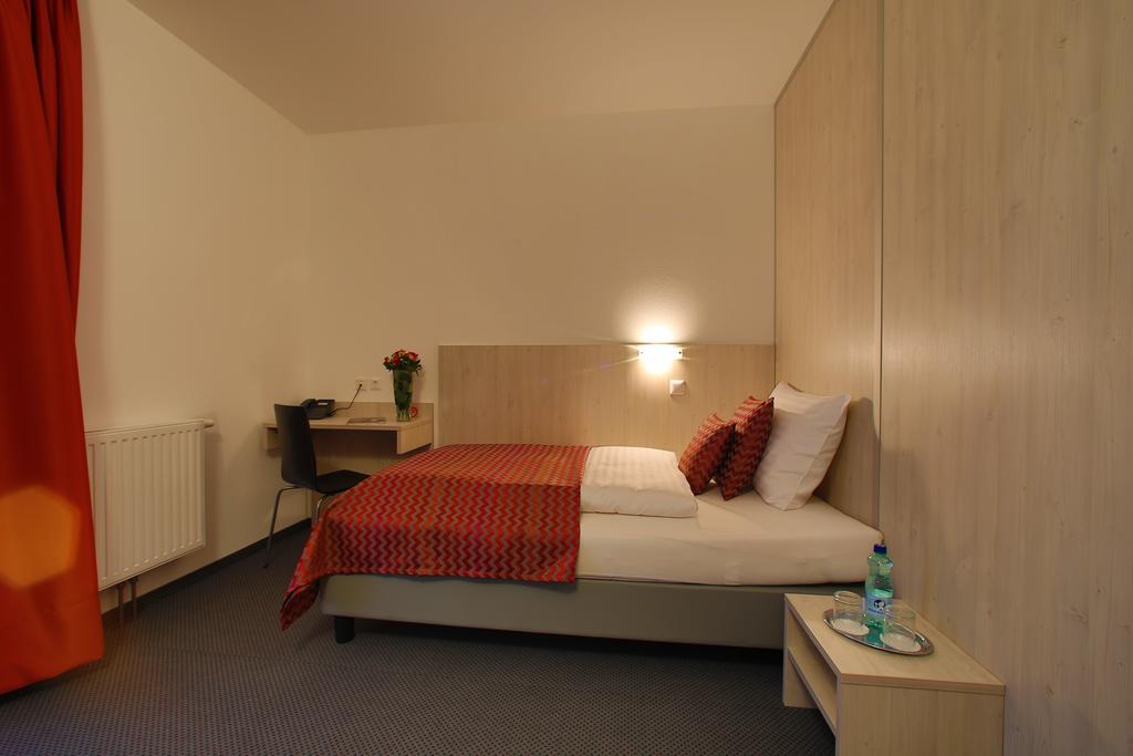 Best Sleep Hotel Spielberg Bei Knittelfeld Værelse billede