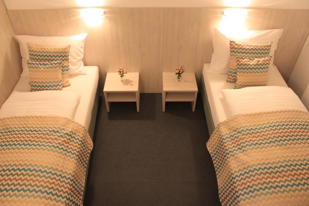 Best Sleep Hotel Spielberg Bei Knittelfeld Eksteriør billede