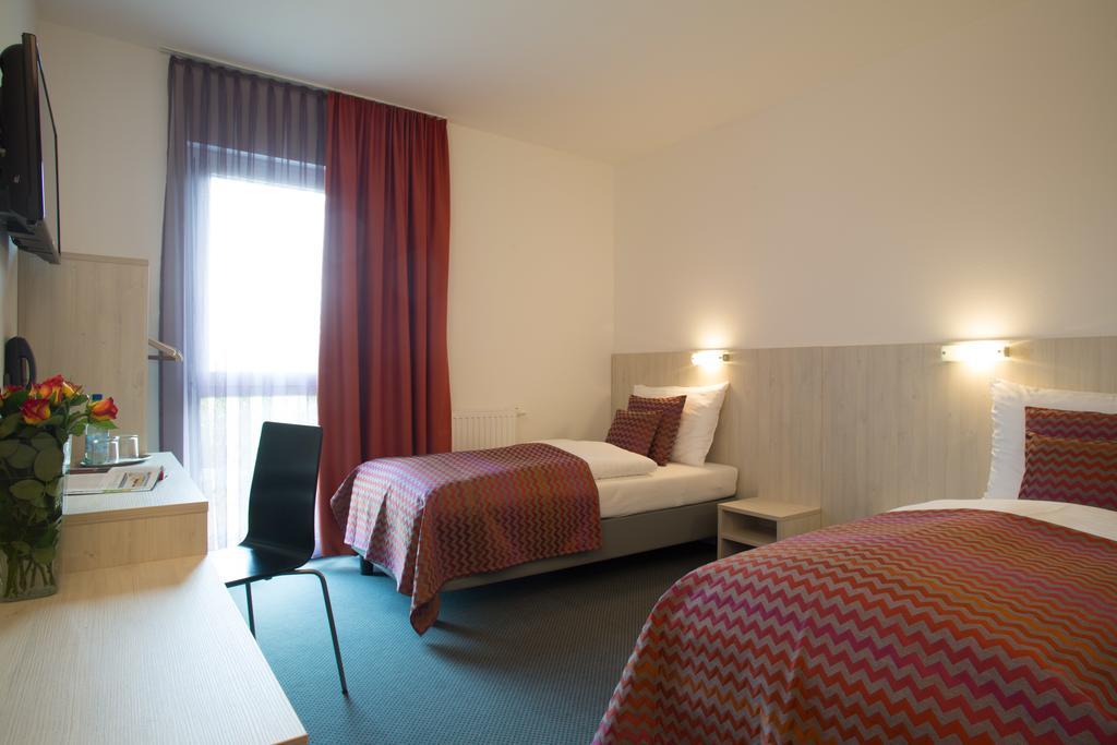 Best Sleep Hotel Spielberg Bei Knittelfeld Eksteriør billede