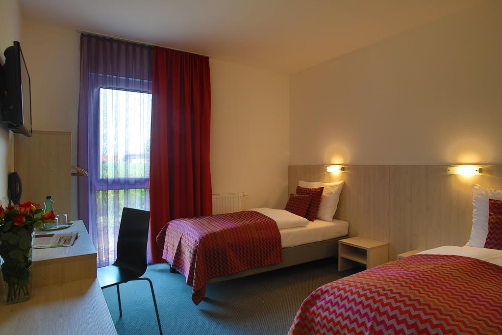 Best Sleep Hotel Spielberg Bei Knittelfeld Eksteriør billede